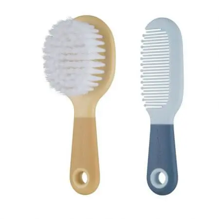 bebe-confort-3106209700-set-perie-si-pieptene-sweet-artic-2710 BEBE CONFORT BROSSE ET PEIGNE AVEC MIROIR 0 MOIS + – Image 1