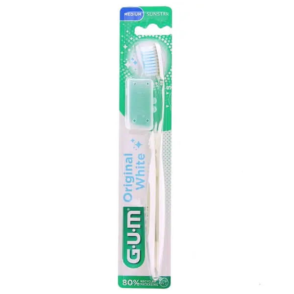 brosse-a-dents-original-white-medium-compacte-563-gum GUM Original White Brosse à Dents Medium 563 – Image 1